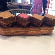 FAUCHON EmQuartier