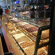 Sprüngli Geneva airport