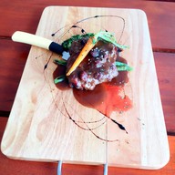 เมนูของร้าน 200 GRAMS Steak Bar