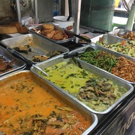 เมนูของร้าน ศรีทองโภชนา