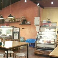 บรรยากาศ สลัดมั๊ย