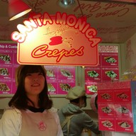 หน้าร้าน Santa Monica Crepes Harajuku