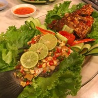 เมนูของร้าน ห้องอาหารโรสอินน์
