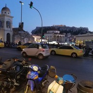 บรรยากาศ Yiaourtaki Fresh & Frozen Yogurt monastiraki