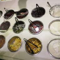 Yiaourtaki Fresh & Frozen Yogurt monastiraki