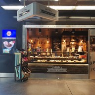 หน้าร้าน Factory Bagel & Juice Geneva Airport