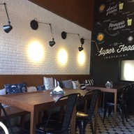 Fresh & Wraps Resto Bar