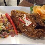 Pilot Por's Gallery Coffee & Resterant