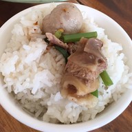 เพิ่มพูน ก๋วยเตี๋ยวหมูตุ๋น เนื้อตุ๋น