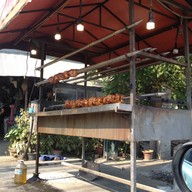 ลครพลไก่หมุนหมักน้ำผึ้ง