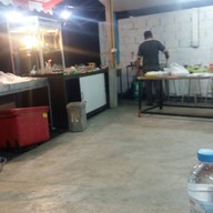 อ โภชนา ข้าวต้มโต้รุ่งตลาดจงเจริญ