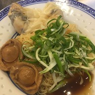 เมนูของร้าน Mak's Noodle Centerpoint Singapore