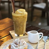 เมนูของร้าน 10 O' Clock Café