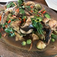 เมนูของร้าน ครัวลุงชา ป้าหน่อง