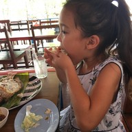 วิลล่า เมี่ยงปลาเผา
