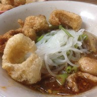 ติ่ง เตี๋ยวเรือ (คนมีเส้น)