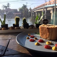 เมนูของร้าน อาลมดี เบอร์เกอร์ กาแฟ สปาเกตตี้ บางกรวย-ราชพฤกษ์