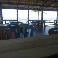 บรรยากาศ ร้านอาหารริมน้ำ