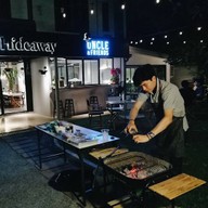 หน้าร้าน Uncle & Friends Rustic Cafe Oldtown