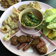 เมนูของร้าน หลู้ลำ รอบเวียง หลู้ลำ รอบเวียง