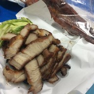 เมนูของร้าน ส้มตำหน้าวัดเลาขวัญ