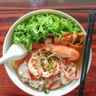 ก๋วยเตี๋ยวหลุดโลก พิษณุโลก