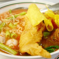 เมนูของร้าน เย็นตาโฟฟ้าผ่า เทพรักษ์ มาร์เก็ต สะพานใหม่