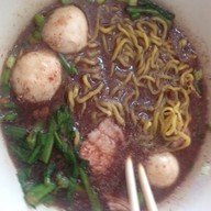 ก๋วยเตี๋ยวเรือท่าพระ