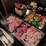 เมนูของร้าน Thai Restaurant Thanyaporn