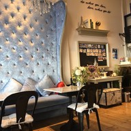 Everyday+ Cafe