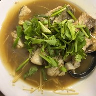 เกาเหลาหัวปลาหลังสวน