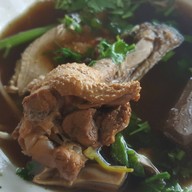 เจ๊ไน้ เป็ดตุ๋น ซ.ไทรงาม