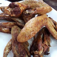 เมนูของร้าน ส้มตำครกไม้ ตลาดทรัพย์อนันต์