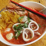 คาวหวานก๋วยเตี๋ยวต้มยำซีฟู้ด