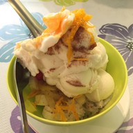 เมนูของร้าน ไอศกรีมไทย-ไท