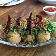 แดงแหนมเนือง porto chino
