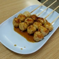 ไม้ละ 10 บาท (เสียดายลูกชิ้นเนื้อหมด)