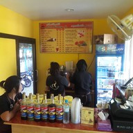 บรรยากาศ บ้านเฟื่องฟ้าเบเกอรี่