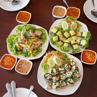 เมนูของร้าน แหนมเนือง ท่าลานทอง ปากช่อง