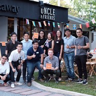 หน้าร้าน Uncle & Friends Rustic Cafe Oldtown