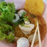 เมนูของร้าน เตี๋ยวปลาสด กม.42