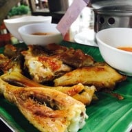เมนูของร้าน ไก่ย่างจักราช (ตลาดไท)