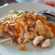 เดือนใจ หอยทอด ผัดไทกุ้งสด