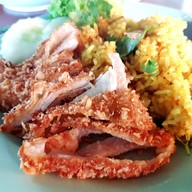 เมนูของร้าน ร้านป้าหนู ฮาล้าลฟู้ด