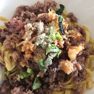 เมนูของร้าน เพิ่มพูน ก๋วยเตี๋ยวหมูตุ๋น เนื้อตุ๋น