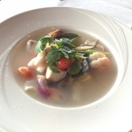 เมนูของร้าน โรงแรมโนราบีชรีสอร์ทแอนด์สปา