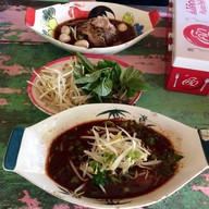 ก๋วยเตี๋ยวเรือตากะยาย