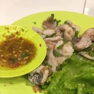 เจียงลูกชิ้นปลา Central ปิ่นเกล้า