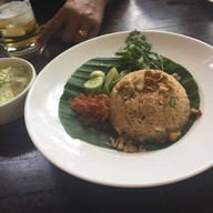 เมนูของร้าน Wife's Restaurant