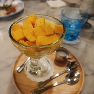 เมนูของร้าน ตู้กับข้าว